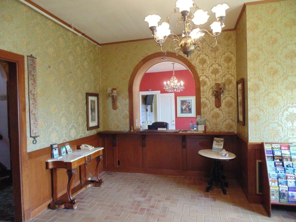 Hotel Manresa Castle à Port Townsend Extérieur photo